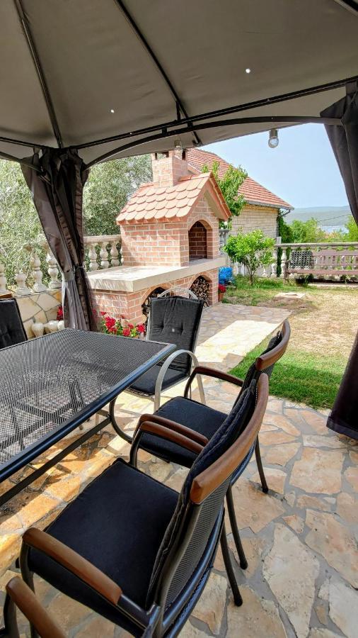 Marija Apartments Kruševo Екстериор снимка