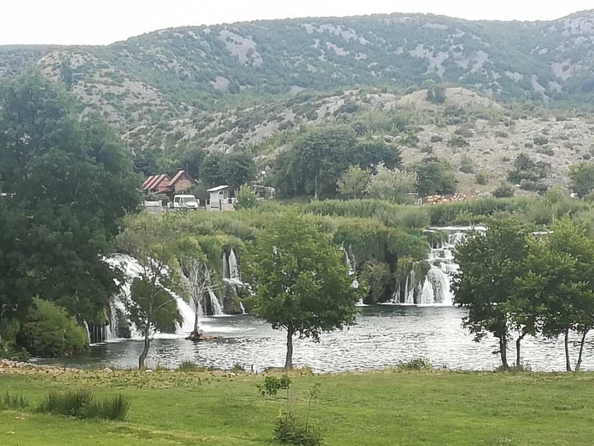 Marija Apartments Kruševo Екстериор снимка